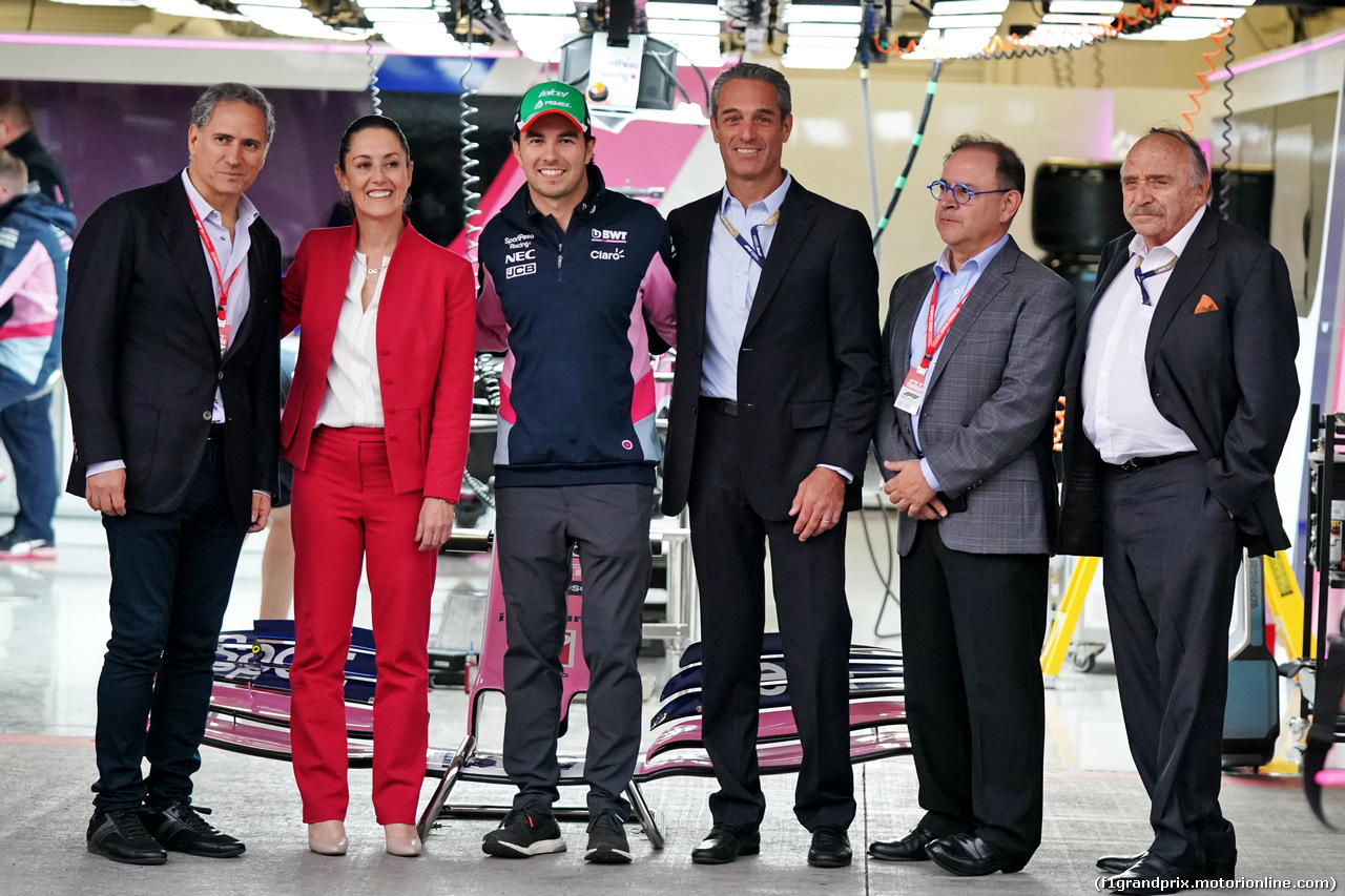 GP MESSICO, (L to R): Alejandro Soberon (MEX) President e CEO for CIE Group e President of Formula 1 Gran Premio de Mexico; Claudia Sheinbaum (MEX) Mexico City Mayor; Sergio Perez (MEX) Racing Point F1 Team; Carlos Slim Domit (MEX) Chairman of America Movil.
24.10.2019.