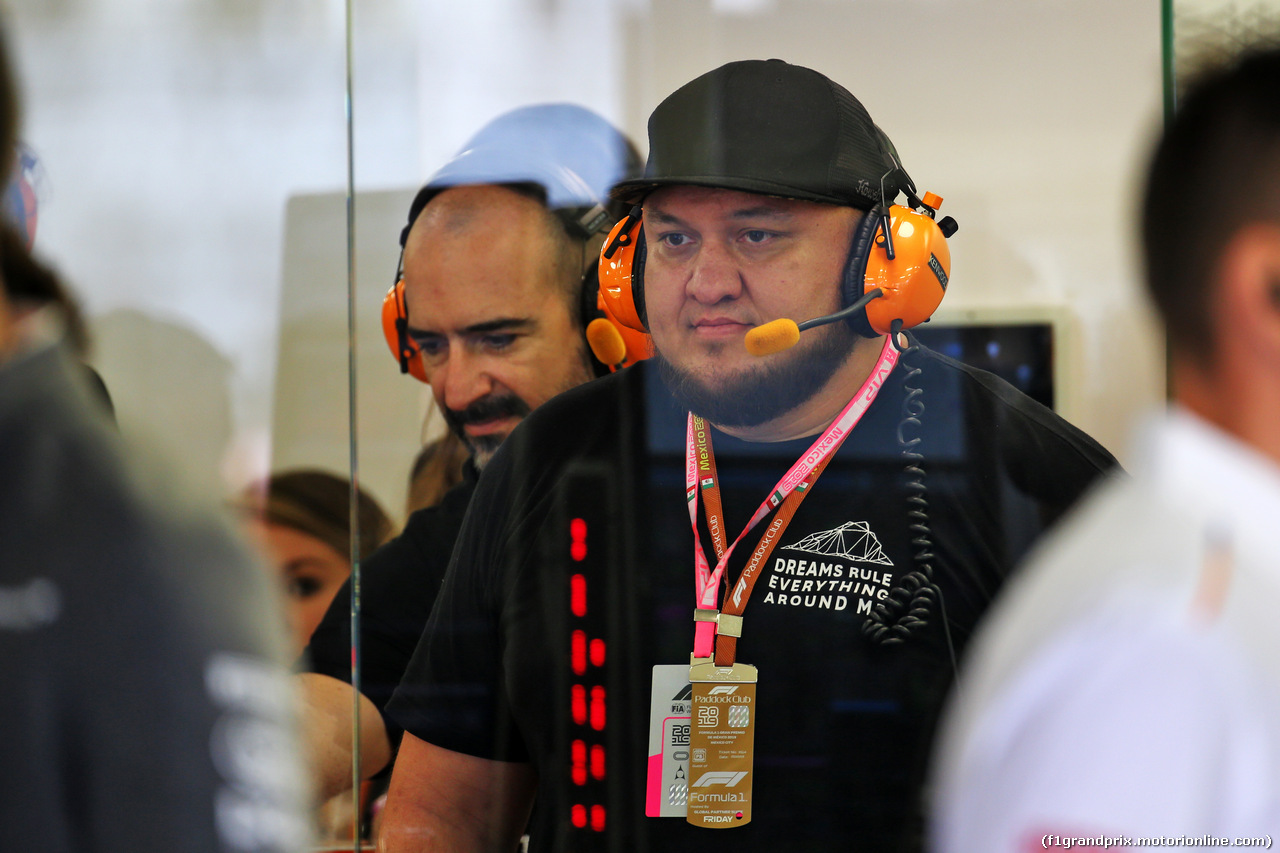 GP MESSICO, Samoa Joe (USA) Professional Wrestler, with the McLaren team.
25.10.2019.