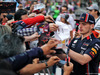 GP MESSICO, Max Verstappen (NLD) Red Bull Racing signs autographs for the fans.                               
24.10.2019.