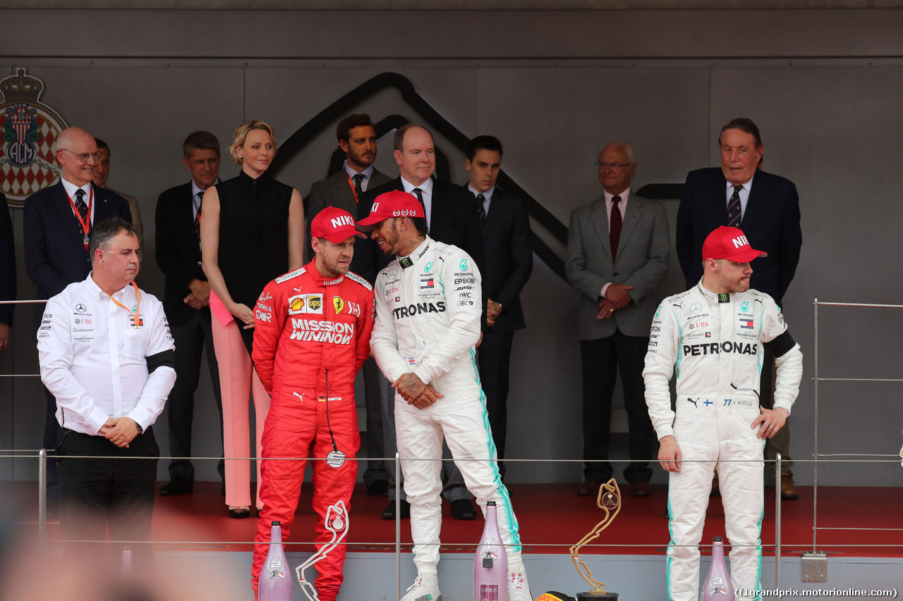 GP MONACO, 26.05.2019 - Gara, 2nd place Sebastian Vettel (GER) Ferrari SF90, Lewis Hamilton (GBR) Mercedes AMG F1 W10 vincitore e 3rd place Valtteri Bottas (FIN) Mercedes AMG F1 W010