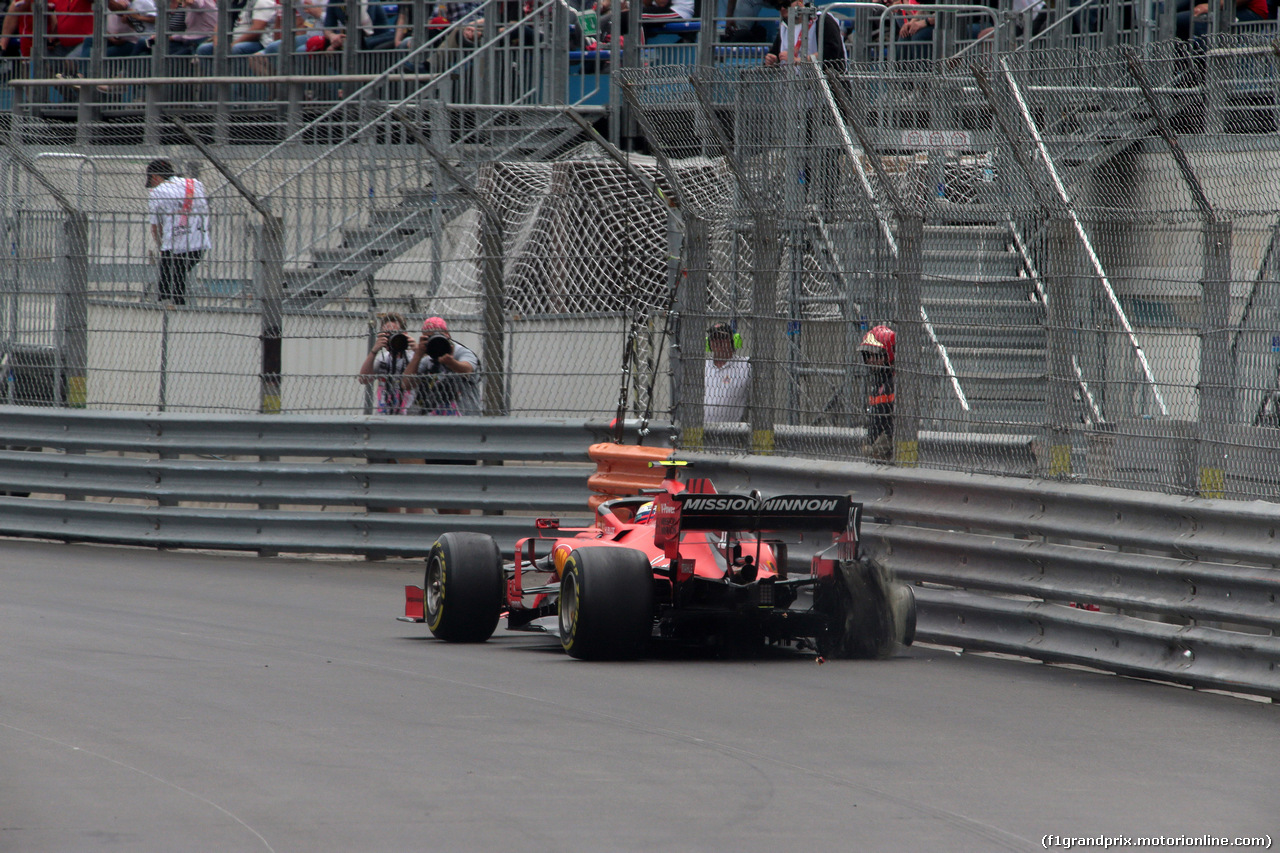 GP MONACO, 26.05.2019 - Gara, Charles Leclerc (MON) Ferrari SF90 with a puncture