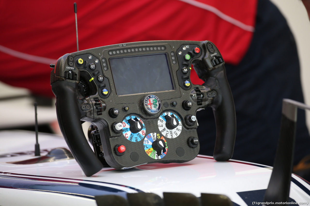 GP RUSSIA, 28.09.2019- Alfa Romeo Racing C38 steering wheel
