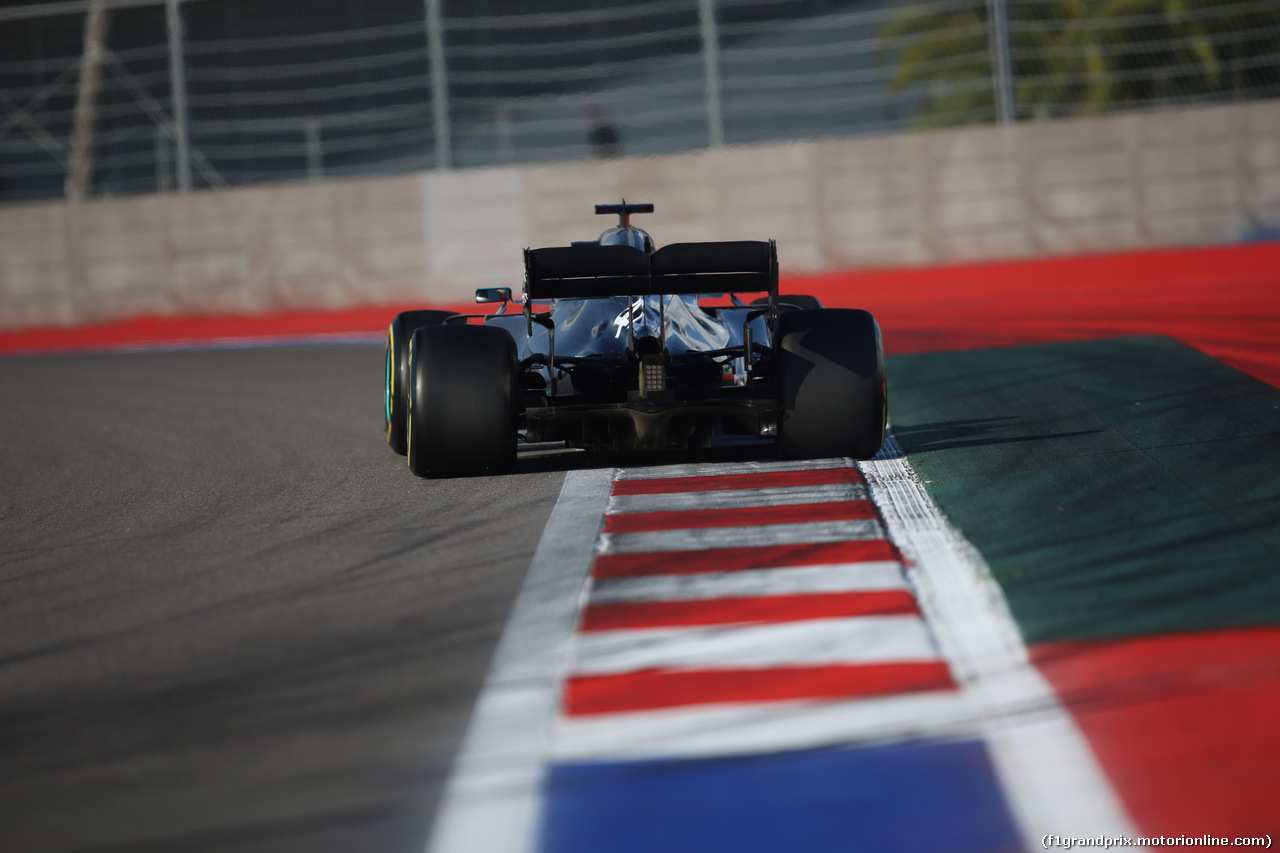 GP RUSSIA, 27.09.2019- Qualifiche, Lewis Hamilton (GBR) Mercedes AMG F1 W10 EQ Power