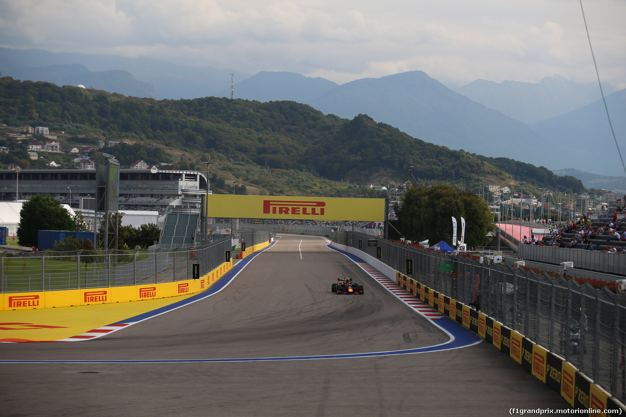 GP RUSSIA, 27.09.2019- Free practice 1, Alexader Albon (THA) Redbull Racing RB15