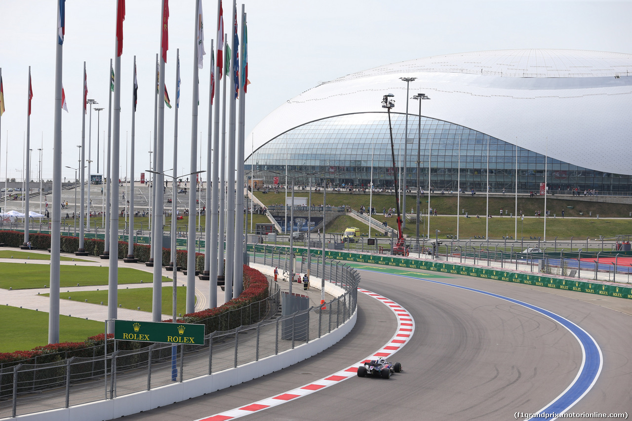 GP RUSSIA, 27.09.2019- Free practice 1, Pierre Gasly (FRA) Scuderia Toro Rosso STR14