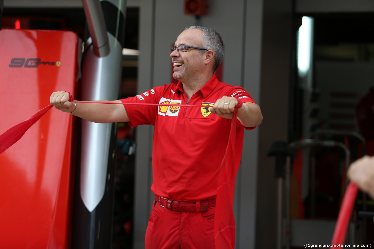 GP RUSSIA, 27.09.2019- Ferrari mechanic