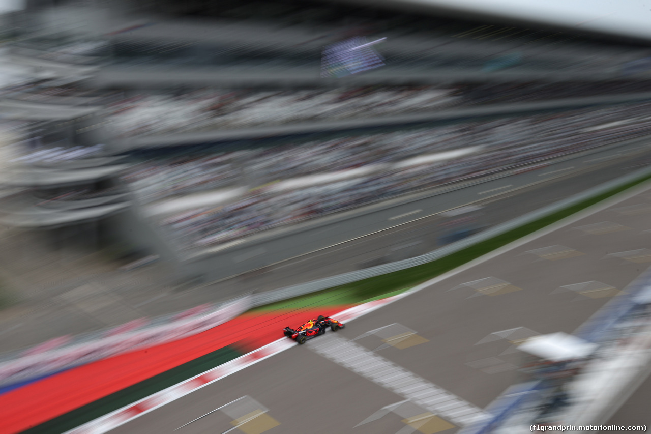 GP RUSSIA, 27.09.2019- Free practice 2, Alexader Albon (THA) Redbull Racing RB15