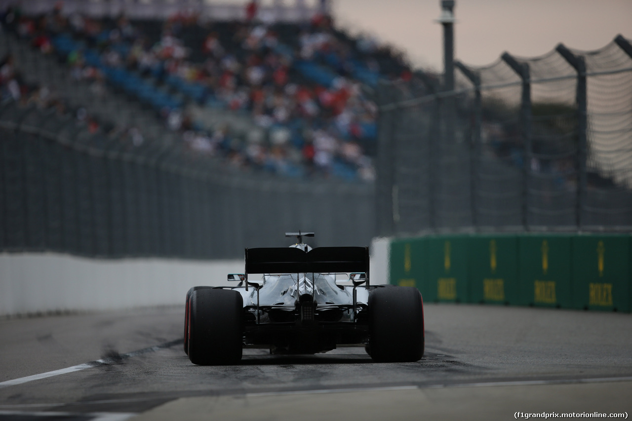 GP RUSSIA, 27.09.2019- Free practice 2, Lewis Hamilton (GBR) Mercedes AMG F1 W10 EQ Power