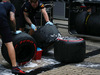 GP RUSSIA, 27.09.2019- Aston Martin Red Bull Racing mechanic is washing tires