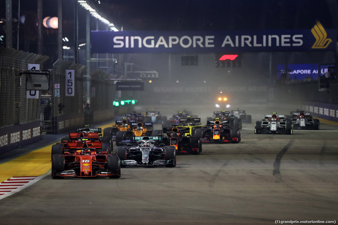 GP SINGAPORE, 22.09.2019 - Gara, Start of the race