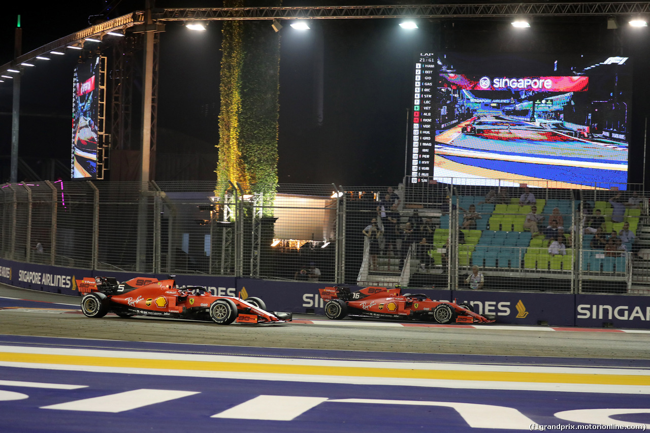 GP SINGAPORE, 22.09.2019 - Gara, Sebastian Vettel (GER) Ferrari SF90 e Charles Leclerc (MON) Ferrari SF90