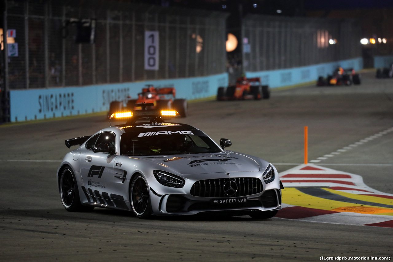 GP SINGAPORE, 22.09.2019 - Gara, The Safety car e Sebastian Vettel (GER) Ferrari SF90