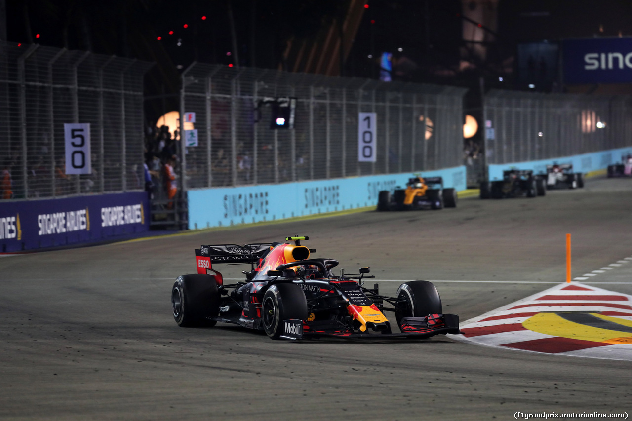 GP SINGAPORE, 22.09.2019 - Gara, Alexander Albon (THA) Red Bull Racing RB15