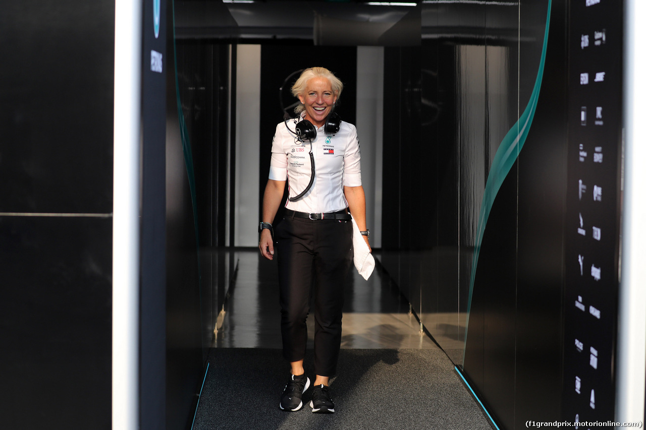 GP SINGAPORE, 21.09.2019 - Prove Libere 3, Angela Cullen (NZL) Mercedes AMG F1 Physiotherapist of Lewis Hamilton (GBR)