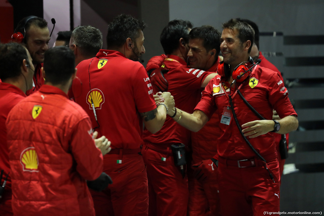 GP SINGAPORE, 21.09.2019 - Qualifiche, Ferrari celebrates the Charles Leclerc (MON) Ferrari SF90 pole position