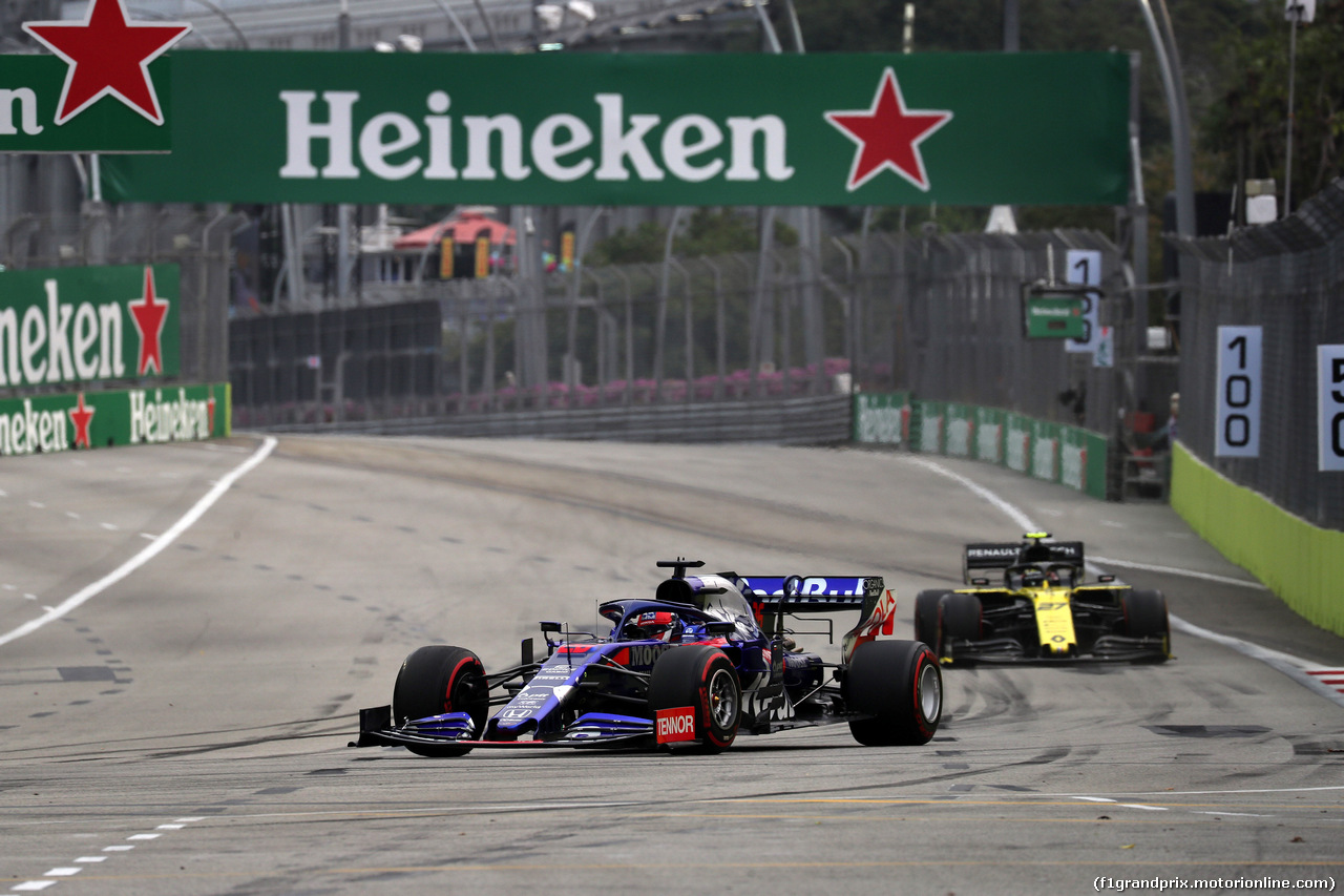 GP SINGAPORE, 20.09.2019 - Prove Libere 1, Daniil Kvyat (RUS) Scuderia Toro Rosso STR14 e Nico Hulkenberg (GER) Renault Sport F1 Team RS19