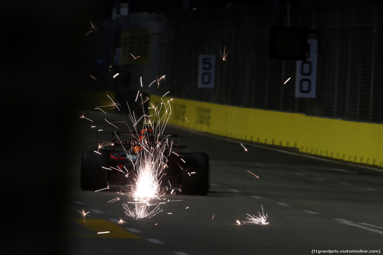 GP SINGAPORE, 20.09.2019 - Prove Libere 2, Alexander Albon (THA) Red Bull Racing RB15