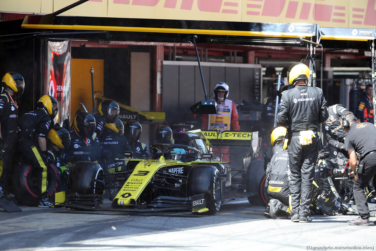 GP SPAGNA, 12.05.2019 - Gara, Pit stop, Daniel Ricciardo (AUS) Renault Sport F1 Team RS19