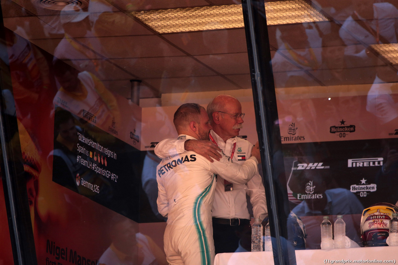 GP SPAGNA, 12.05.2019 - Gara, Valtteri Bottas (FIN) Mercedes AMG F1 W010 e Dr. Dieter Zetsche, Chairman of Daimler
