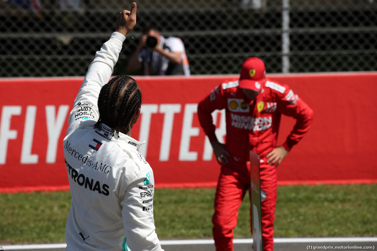 GP SPAGNA, 11.05.2019 - Qualifiche, 2nd place Lewis Hamilton (GBR) Mercedes AMG F1 W10 e 3rd place Sebastian Vettel (GER) Ferrari SF90