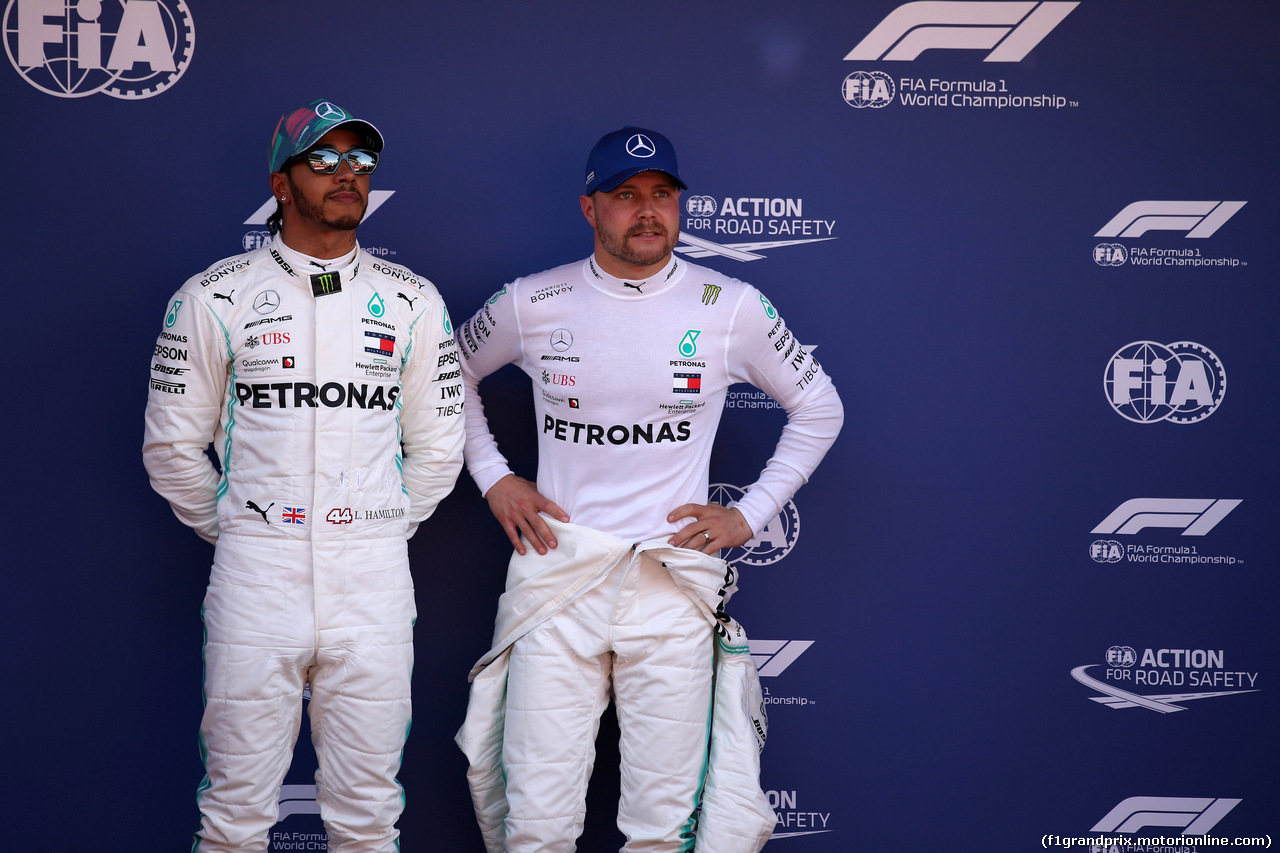 GP SPAGNA, 11.05.2019 - Qualifiche, 2nd place Lewis Hamilton (GBR) Mercedes AMG F1 W10 e Valtteri Bottas (FIN) Mercedes AMG F1 W010 pole position