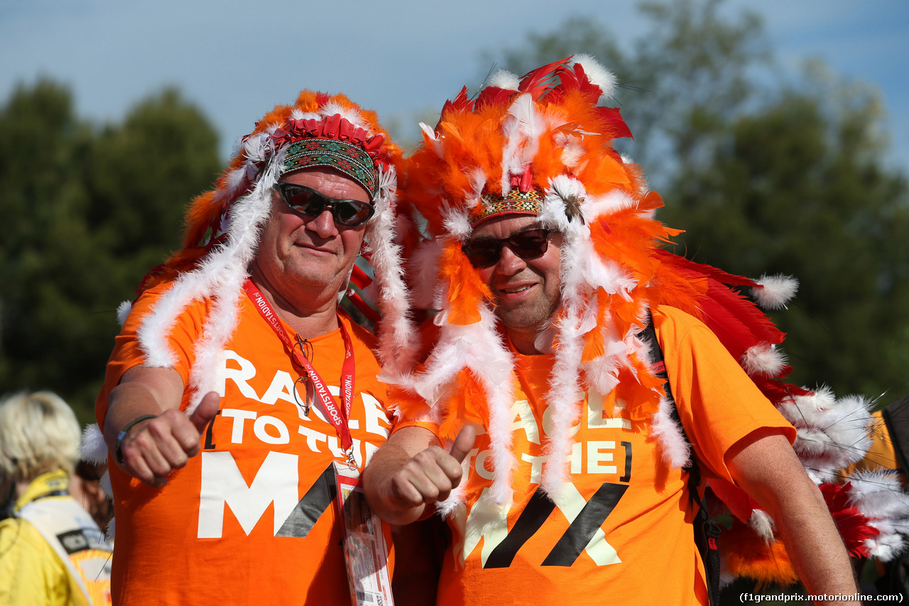 GP SPAGNA, 10.05.2019 - Prove Libere 1, Fans of Max Verstappen (NED) Red Bull Racing RB15