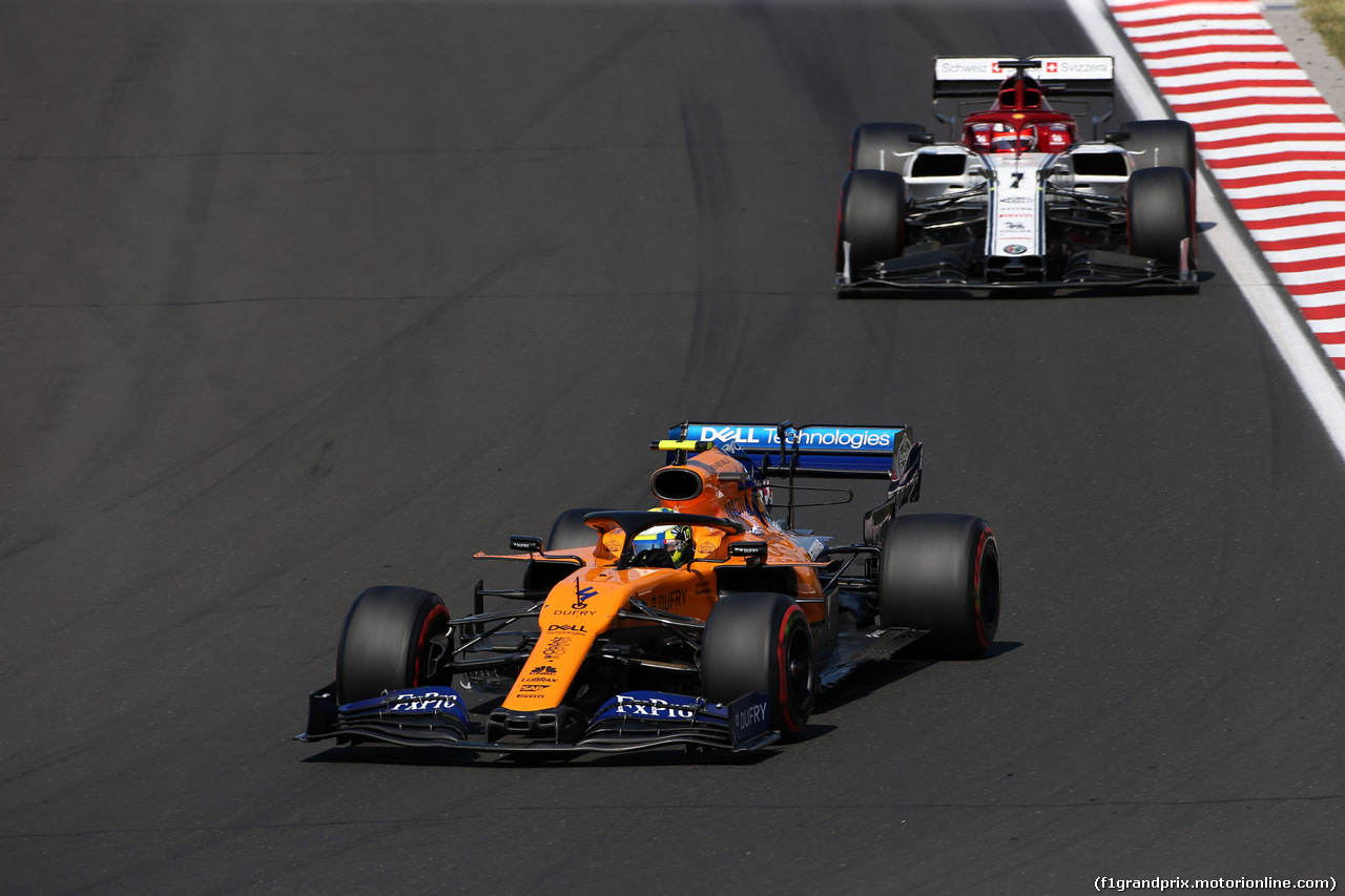 GP UNGHERIA, 04.08.2019 - Gara, Lando Norris (GBR) Mclaren F1 Team MCL34 e Kimi Raikkonen (FIN) Alfa Romeo Racing C38