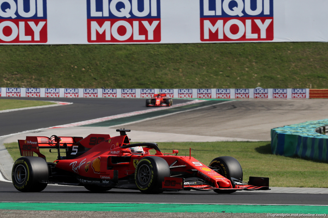 GP UNGHERIA, 03.08.2019 - Qualifiche, Sebastian Vettel (GER) Ferrari SF90 davanti a Charles Leclerc (MON) Ferrari SF90