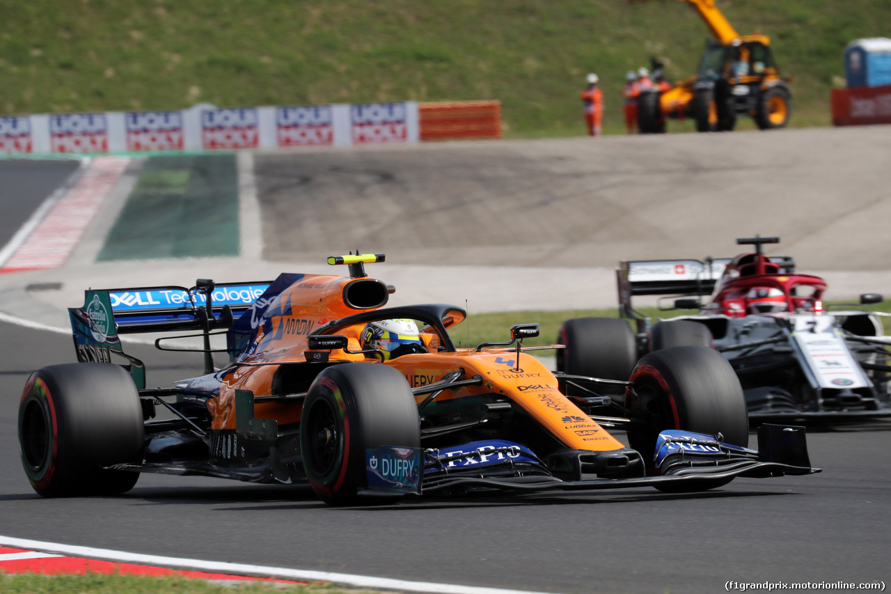 GP UNGHERIA, 03.08.2019 - Qualifiche, Lando Norris (GBR) Mclaren F1 Team MCL34 e Kimi Raikkonen (FIN) Alfa Romeo Racing C38