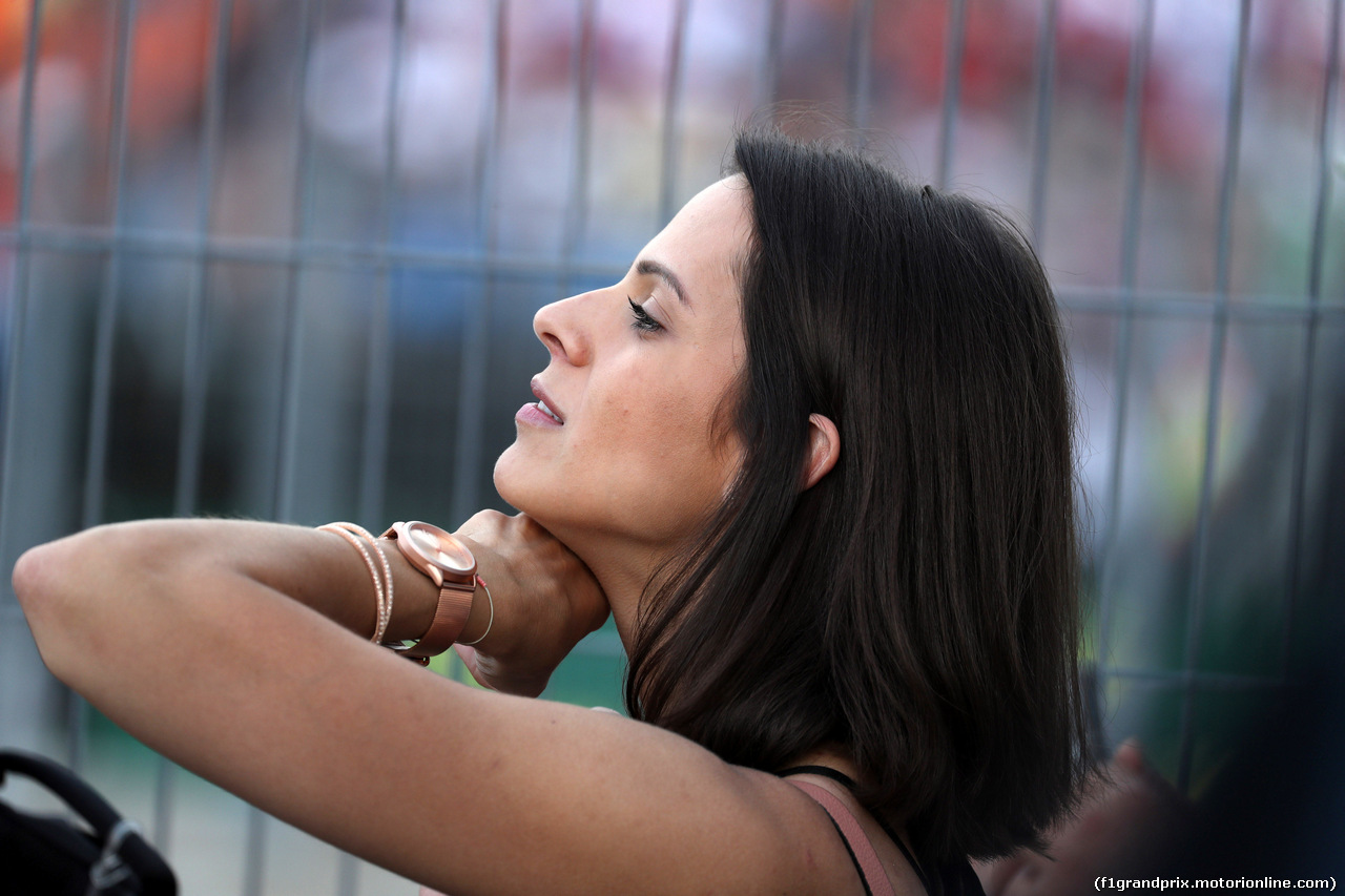 GP UNGHERIA, 03.08.2019 - Qualifiche, Ragazza in the paddock