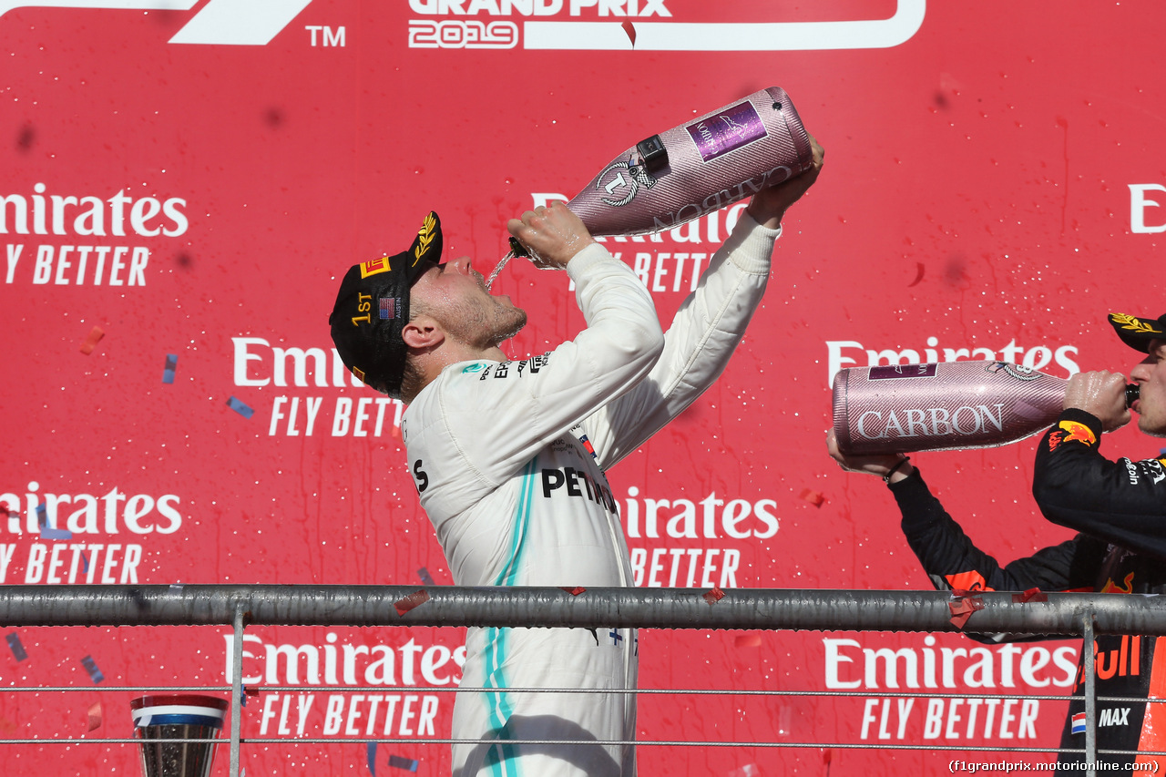 GP USA, 31.10.2019- Podium, winner Valtteri Bottas (FIN) Mercedes AMG F1 W10 EQ Power