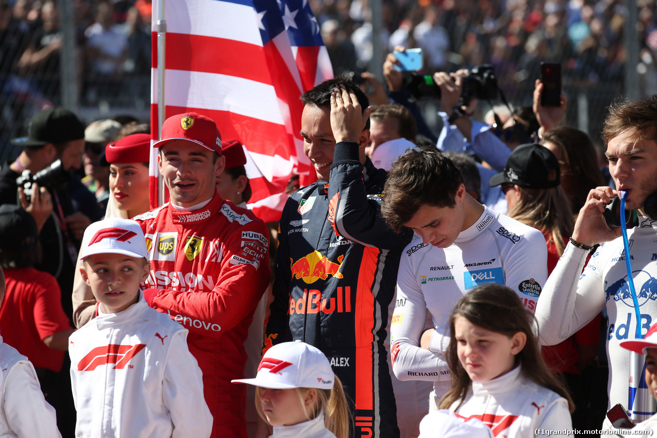 GP USA, 03.11.2019- partenzaing grid,  Alexader Albon (THA) Redbull Racing RB15 e Charles Leclerc (MON) Ferrari SF90