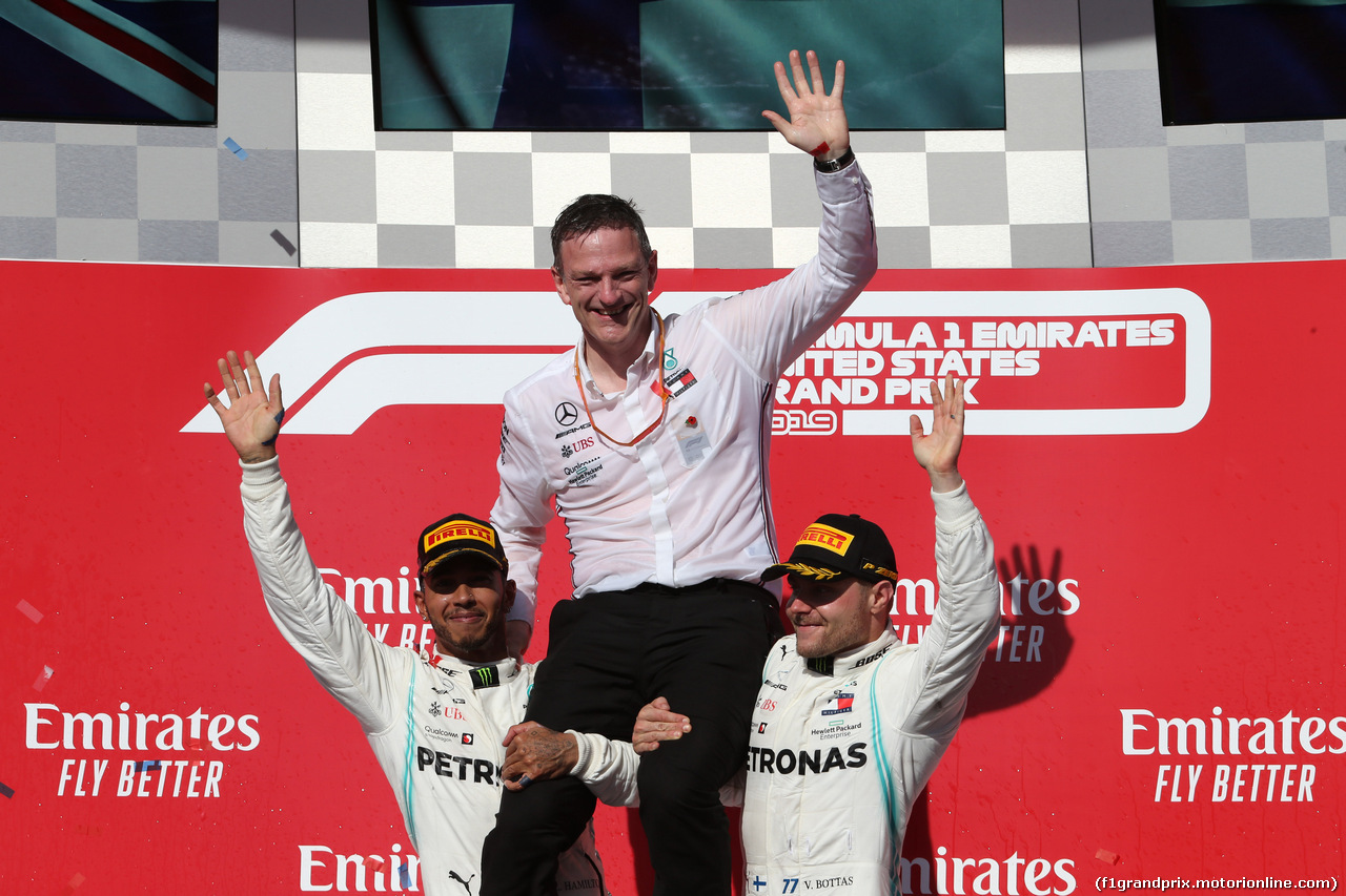 GP USA, 03.11.2019- podium, winner Valtteri Bottas (FIN) Mercedes AMG F1 W10 EQ Power, 2nd Lewis Hamilton (GBR) Mercedes AMG F1 W10 EQ 2019 World Champion with James Allison (GBR) Mercedes AMG F1, Technical Director