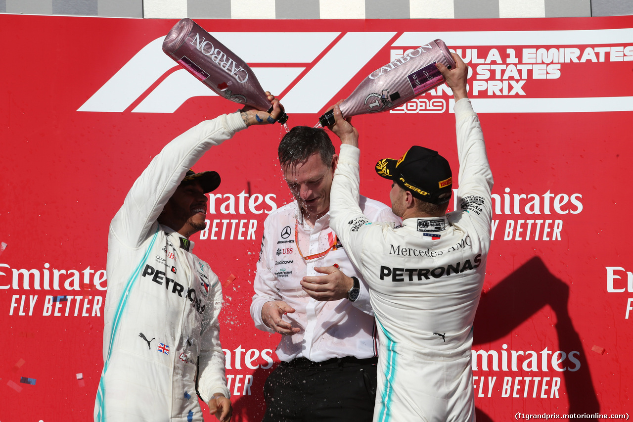 GP USA, 03.11.2019- podium, winner Valtteri Bottas (FIN) Mercedes AMG F1 W10 EQ Power, 2nd Lewis Hamilton (GBR) Mercedes AMG F1 W10 EQ 2019 World Champion with James Allison (GBR) Mercedes AMG F1, Technical Director