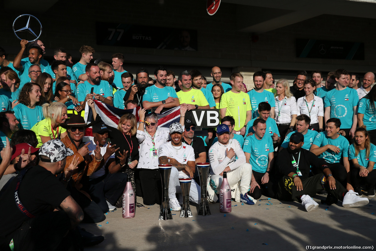 GP USA, 03.11.2019- Lewis Hamilton (GBR) Mercedes AMG F1 W10 EQ Power celebrates winning the 2019 World Champion with Mercedes AMG F1 team