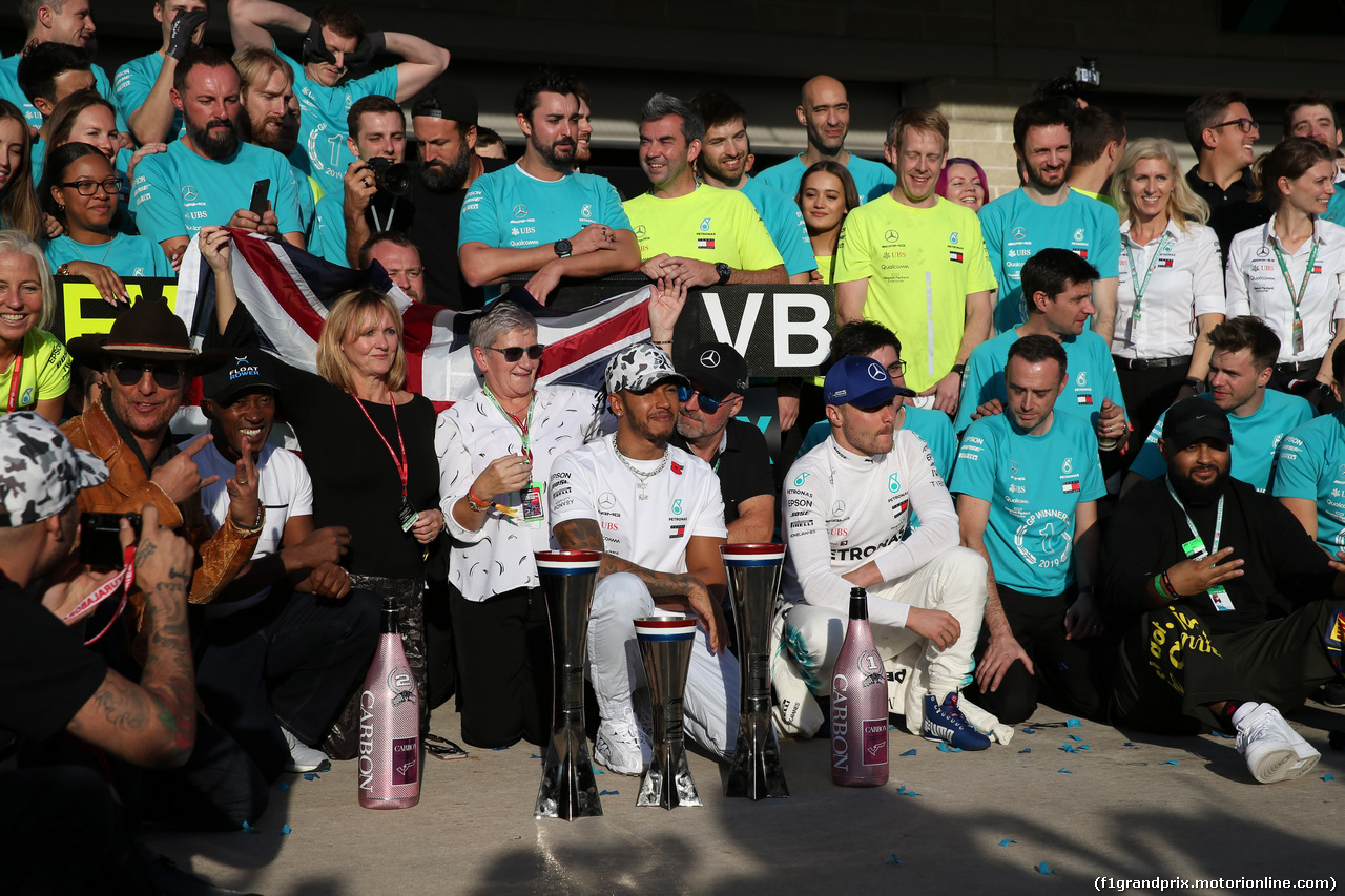 GP USA, 03.11.2019- Lewis Hamilton (GBR) Mercedes AMG F1 W10 EQ Power celebrates winning the 2019 World Champion with Mercedes AMG F1 team
