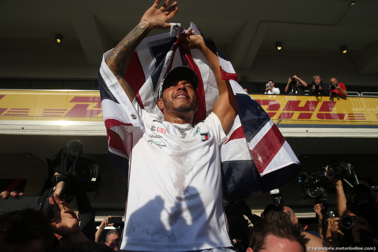 GP USA, 03.11.2019- Lewis Hamilton (GBR) Mercedes AMG F1 W10 EQ Power celebrates winning the 2019 World Champion with Mercedes AMG F1 team