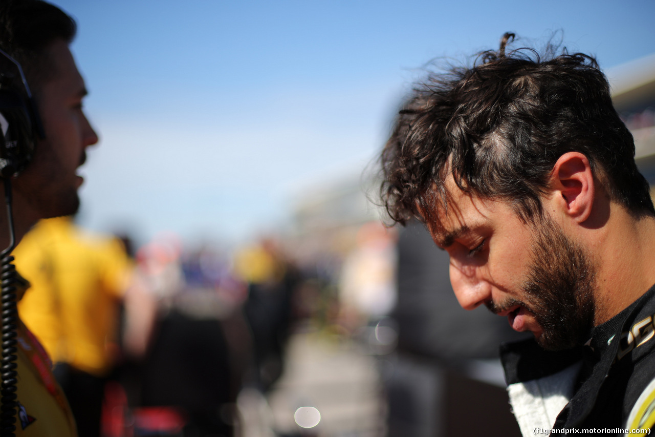 GP USA, 03.11.2019- partenzaing grid,  Daniel Ricciardo (AUS) Renault Sport F1 Team RS19