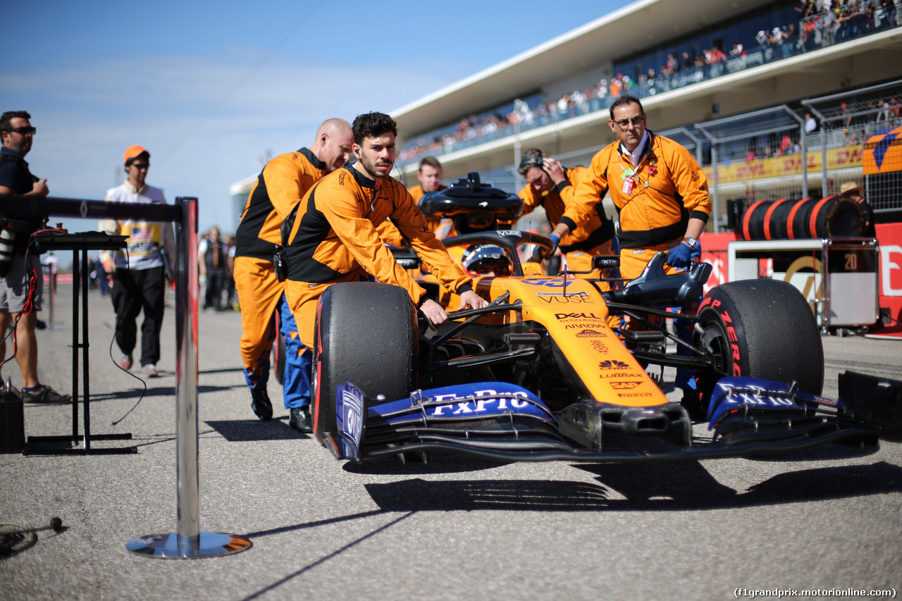 GP USA, 03.11.2019- partenzaing grid,  Carlos Sainz Jr (ESP) Mclaren F1 Team MCL34