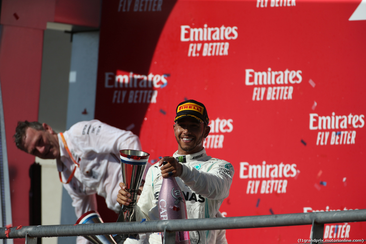 GP USA, 03.11.2019- podium, winner Valtteri Bottas (FIN) Mercedes AMG F1 W10 EQ Power, 2nd Lewis Hamilton (GBR) Mercedes AMG F1 W10 EQ 2019 World Champion, 3rd place Max Verstappen (NED) Red Bull Racing RB15