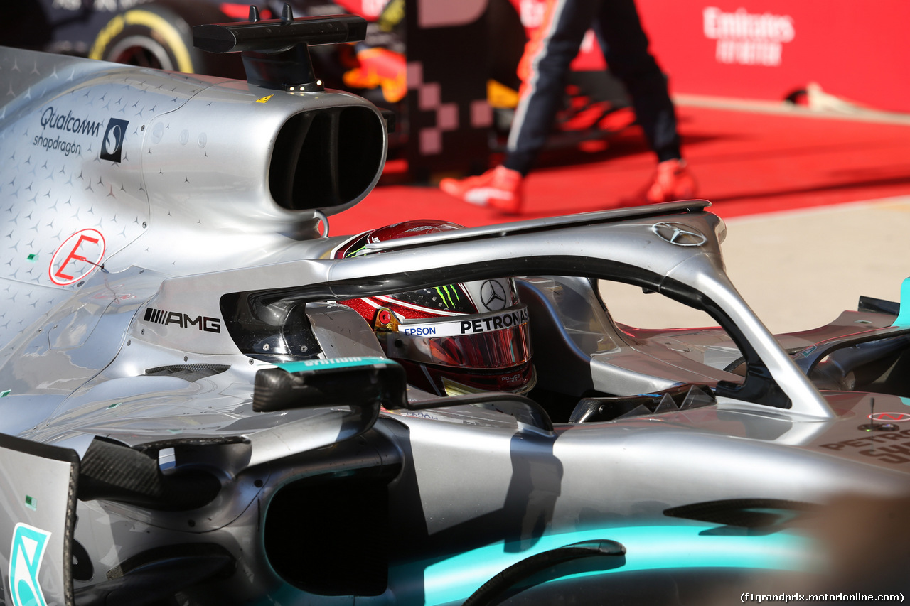 GP USA, 03.11.2019- Parc ferme, Lewis Hamilton (GBR) Mercedes AMG F1 W10 EQ Power celebrates winning the 2019 World Champion