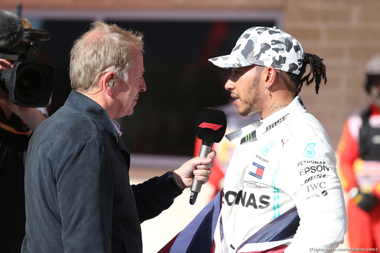 GP USA, 03.11.2019- Parc ferme, Lewis Hamilton (GBR) Mercedes AMG F1 W10 EQ Power celebrates winning the 2019 World Champion