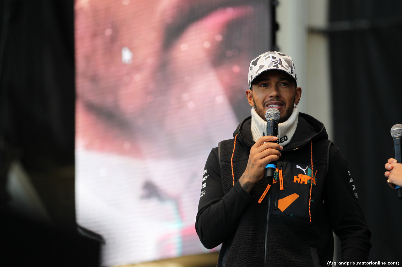 GP USA, 02.11.2019- Autograph Session,  Lewis Hamilton (GBR) Mercedes AMG F1 W10 EQ Power