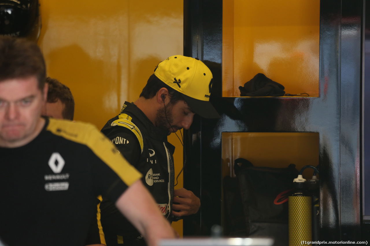 GP USA, 02.11.2019- Prove Libere 3, Daniel Ricciardo (AUS) Renault Sport F1 Team RS19