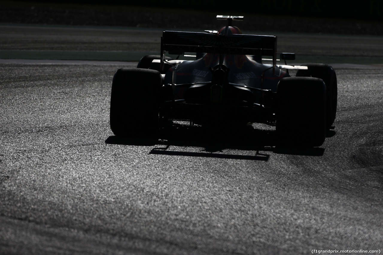 GP USA, 02.11.2019- Qualifiche, Alexader Albon (THA) Redbull Racing RB15