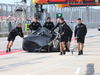 GP USA, 01.11.2019- Free practice 2, Mechanics brings to the garage the Romain Grosjean (FRA) Haas F1 Team VF-19 car after the crash