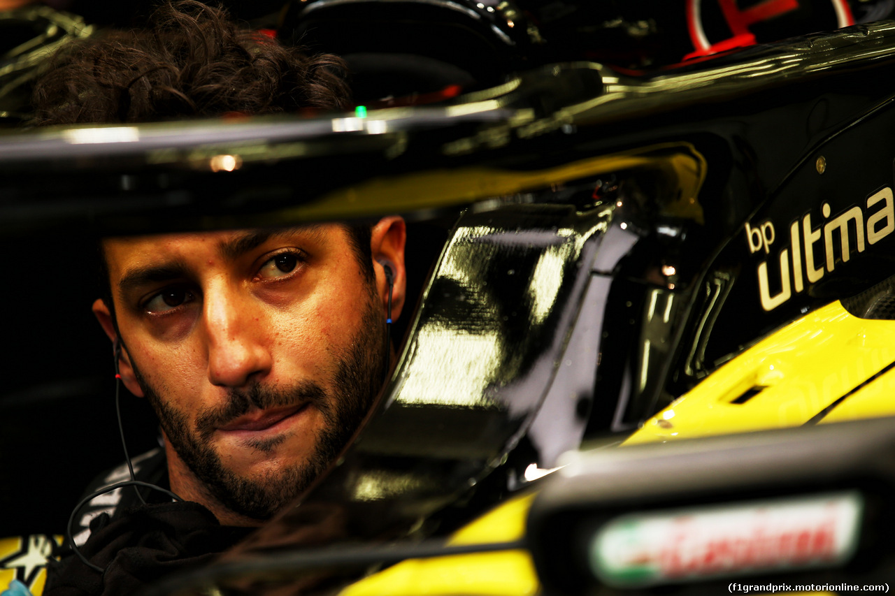 TEST F1 BAHRAIN 2 APRILE, Daniel Ricciardo (AUS) Renault F1 Team RS19.
02.04.2019.