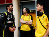 TEST F1 BAHRAIN 2 APRILE, (L to R): Daniel Ricciardo (AUS) Renault F1 Team with Ciaron Pilbeam (GBR) Renault F1 Team Chief Gara Engineer e Jack Aitken (GBR) / (KOR) Renault F1 Team Test Driver.
02.04.2019.