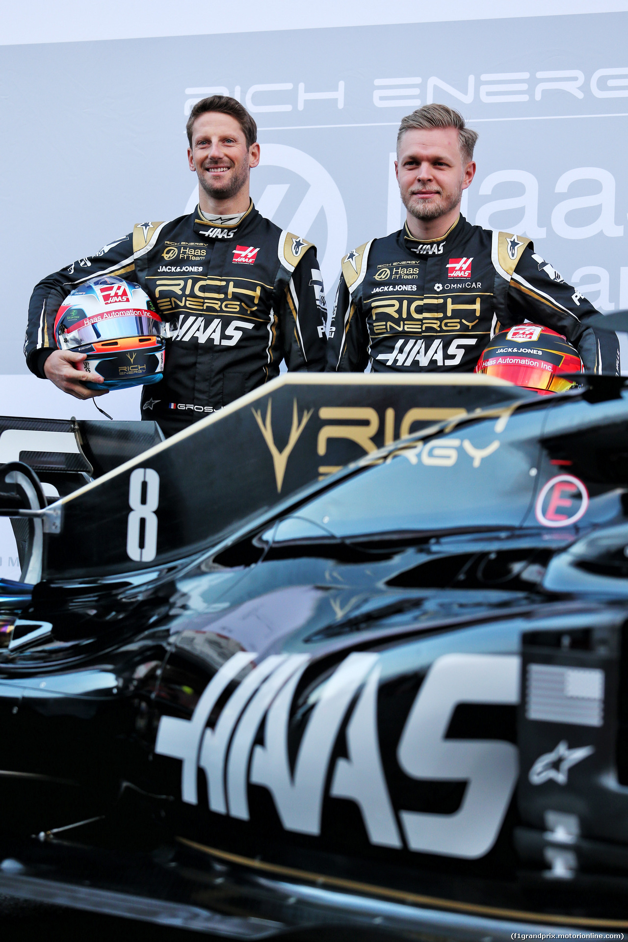 TEST F1 BARCELLONA 18 FEBBRAIO, (L to R): Romain Grosjean (FRA) Haas F1 Team VF-19 with team mate Kevin Magnussen (DEN) Haas F1 Team.
18.02.2019.