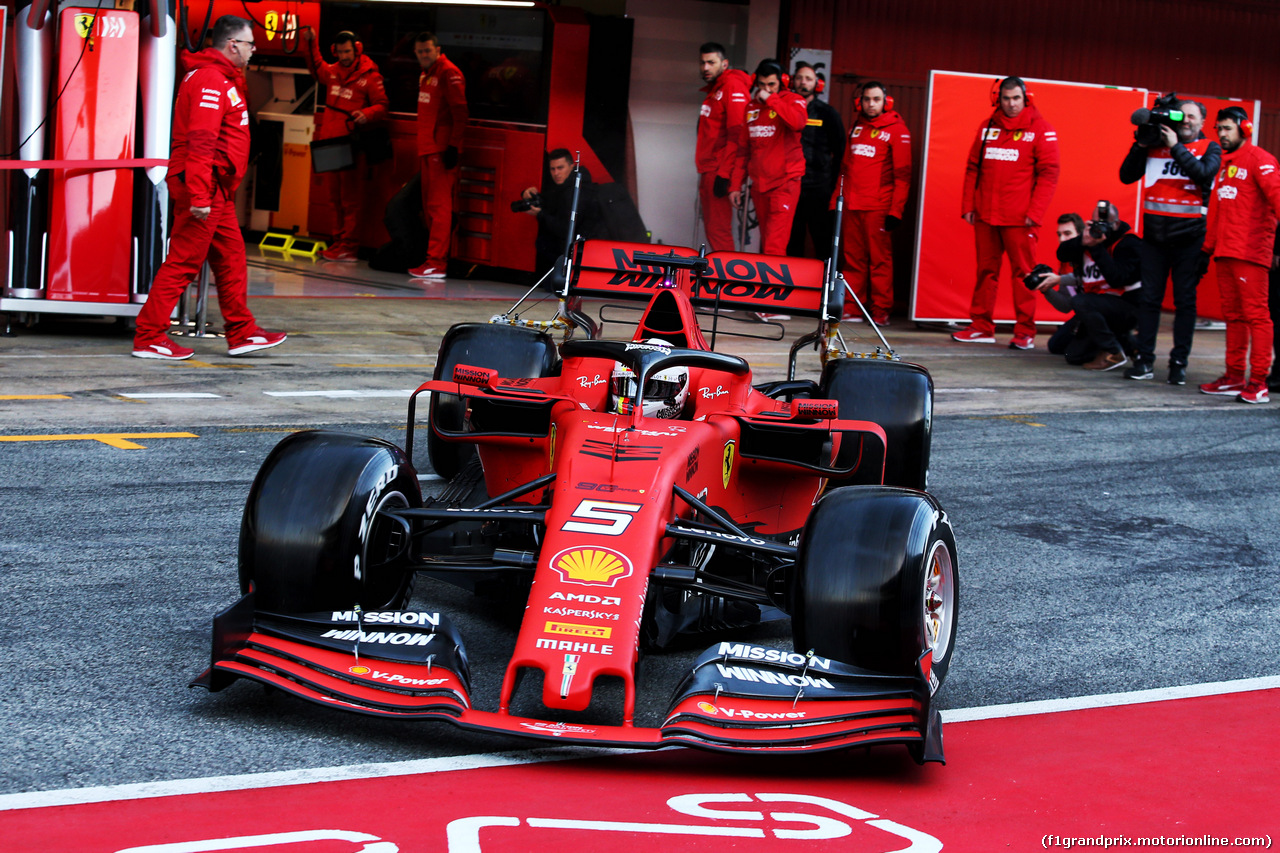 TEST F1 BARCELLONA 18 FEBBRAIO, Sebastian Vettel (GER) Ferrari SF90 leaves the pits.
18.02.2019.
